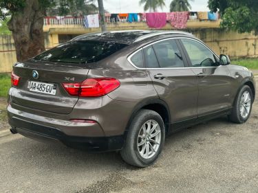 Annonce AUTO.CI : BMW Série X Bmw x4 moteur 4 cylindres