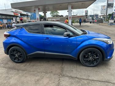 Annonce AUTO.CI : Toyota IQ CHR HYBRIDE 