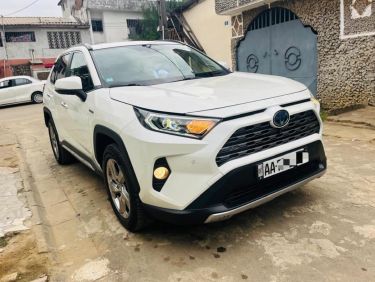 Annonce AUTO.CI : Toyota RAV 4 HYBRIDE AWD 