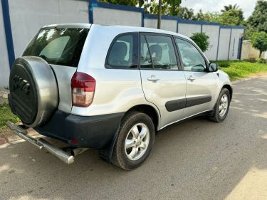 Annonce AUTO.CI : Toyota RAV 4 L4