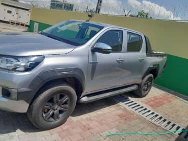 Annonce AUTO.CI : Toyota Hi-Lux GDI  4cylindres 