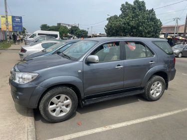 Annonce AUTO.CI : Toyota Fortuner  Vehicule 2ieme main super