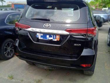 Annonce AUTO.CI : Toyota Fortuner  Vehicule 2ieme main super