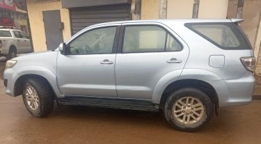 Annonce AUTO.CI : Toyota Fortuner  road