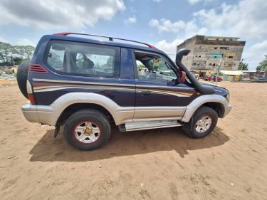Annonce AUTO.CI : Toyota Prado TOYOTA PRADO 3 portière 