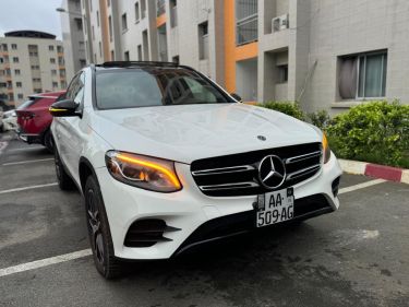 Annonce AUTO.CI : Mercedes Classe GL GLC 300 4MATIC IMPORTÉ 