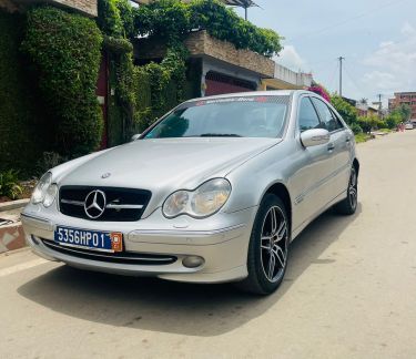 Annonce AUTO.CI : Mercedes 200 6