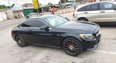 Annonce AUTO.CI : Mercedes Classe C Mercedes C250