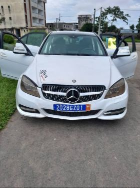 Annonce AUTO.CI : Mercedes Classe C MERCEDES C 300