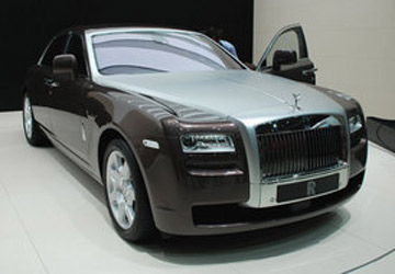 Economie : record de ventes pour Rolls-Royce en 2011