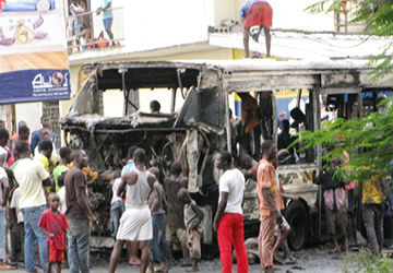 Yopougon: un autobus entièrement calciné ce mardi