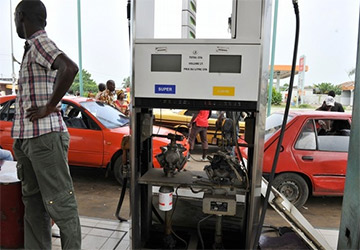 Energie: le prix du Super chute de 20 Fcfa