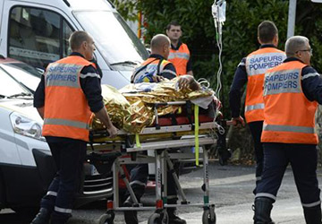 Gironde: au moins 42 morts dans une collision entre un car et un camion