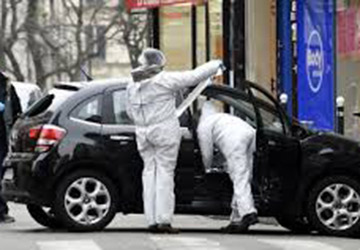 Attentats de Paris: les véhicules, éléments déterminants dans l'enquête